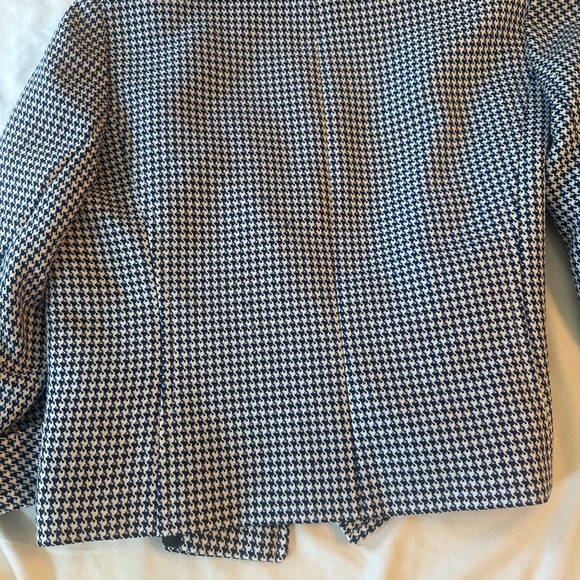Tahari ASL Black and White Houndstooth Blazer - Picture 2 of 9